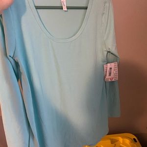 Lularoe LYNNAE solid sea foam green new with tag small
